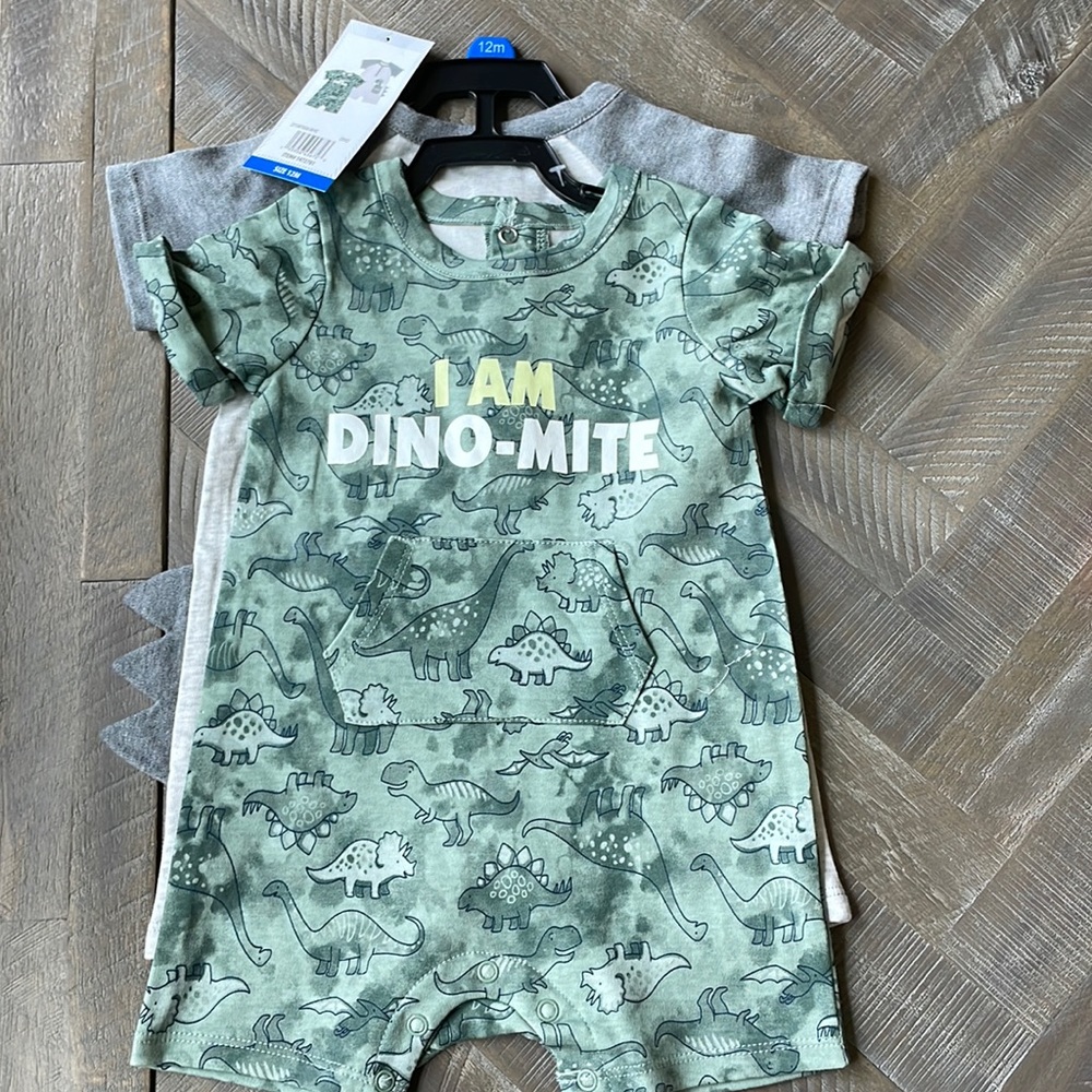 NWT Baby boy 2 piece Onesie set Sz 12 months